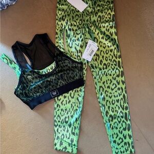 Heroine Sport Black and Green Sports Bra